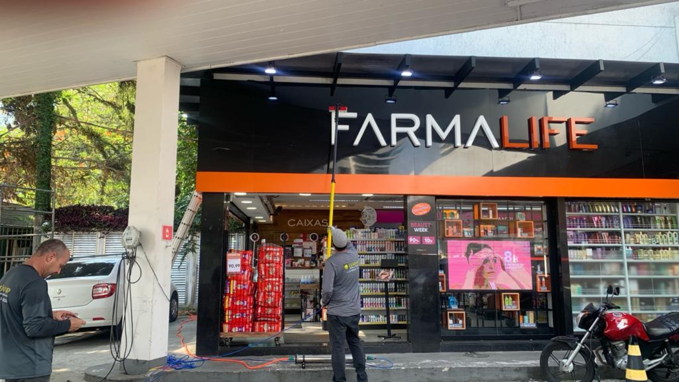 WhatsApp Image 2023-11-18 at 15.34.04 (1)